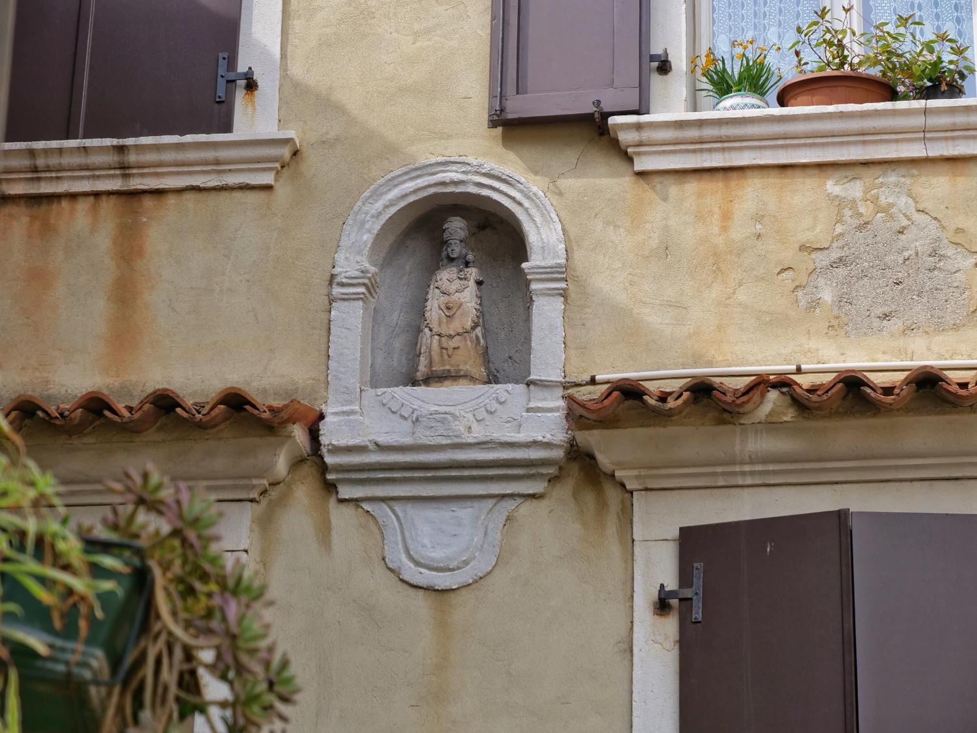 Casa Vianella - Romantico Monolocale Per Vivere Come Una Volta غرادو المظهر الخارجي الصورة